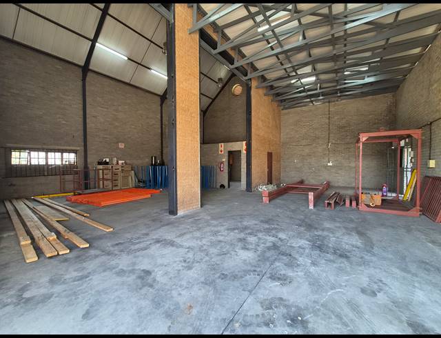 7,988M² WAREHOUSE TO LET IN RANDJESPARK